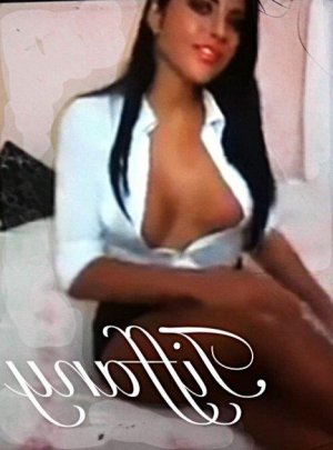 Mayeline shemale call girl in Fairfield OH