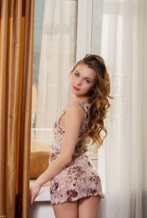 Nathalene shemale live escort in Countryside